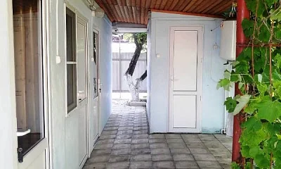 Частное домовладение ул. Азовская, Должанская Фото: 1 из 16