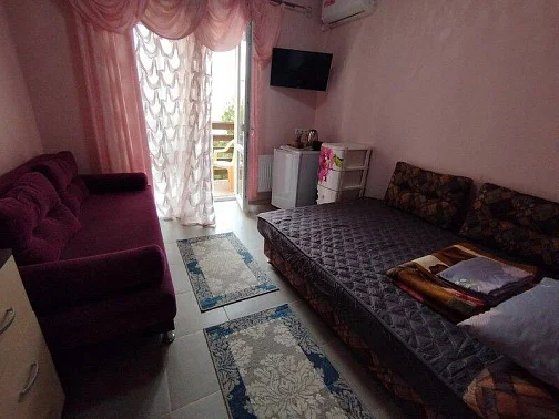 "Калифорния" мини-гостиница, Новофёдоровка Фото: 20 из 47