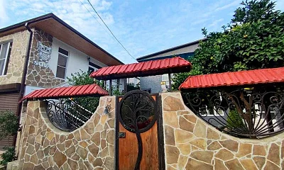 "SOVA" мини-гостиница, Пицунда Фото: 1 из 45