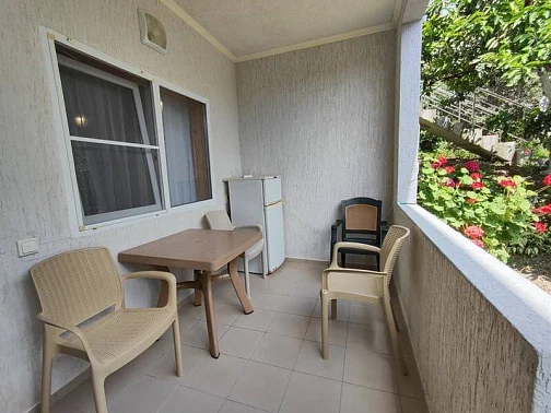 Гостевой дом Монашенское ущелье 5, Пицунда Фото: 7 из 21