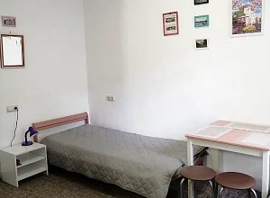 Отдых в Сухуме 2 комнаты в 3х-комнатной квартире Красномаякская 69 кв 3 - квартиры снять посуточно