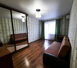 3х-комнатная квартира Нахимова 3 