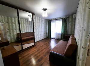 Отдых в Орджоникидзе 3х-комнатная  Нахимова 3  - квартиры снять посуточно