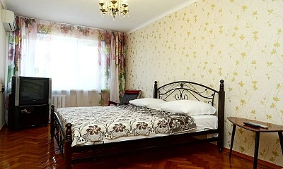 2х-комнатная квартира Горького 70, Анапа Фото: 1 из 13