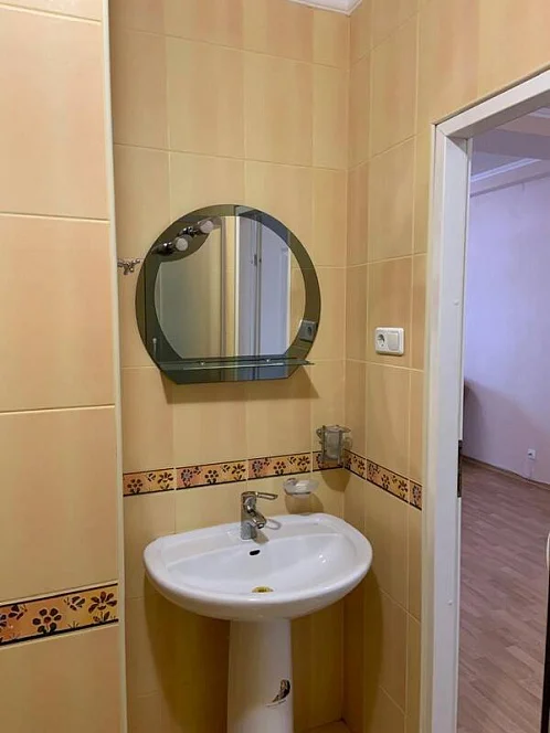 "Современная квартира в центре Ялты" 2х-комнатная квартира, Ялта Фото: 16 из 17