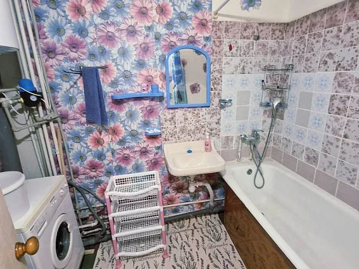 4х-комнатная квартира Агрба 18 кв 66, Пицунда Фото: 20 из 21