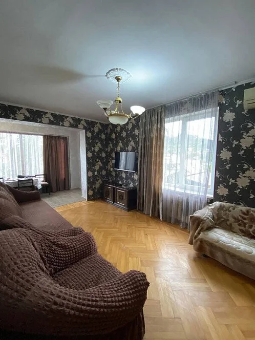 3х-комнатная квартира Акиртава 9 кв 16, Сухум Фото: 12 из 20
