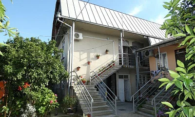 "Дом в деревне" частный сектор, Колхида Фото: 1 из 4