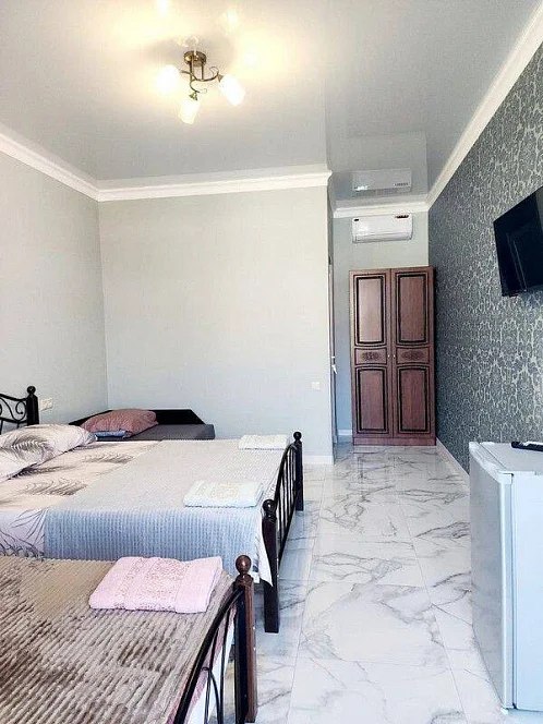 "У Ларисы" гостевой дом, Гагра Фото: 45 из 48