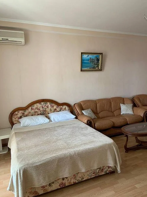 "Современная квартира в центре Ялты" 2х-комнатная квартира, Ялта Фото: 9 из 17