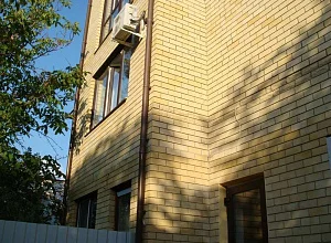 Частное домовладение Новороссийская 13