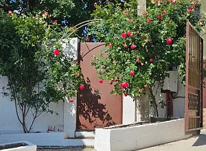 Дом  Школьный 10 Мысхако