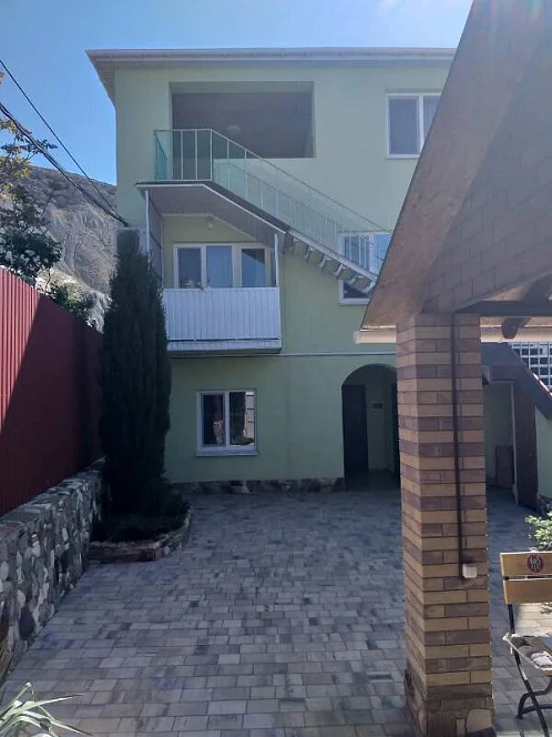 "Фисташка" гостевой дом, Орджоникидзе Фото: 2 из 51