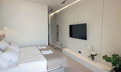 "4 Rooms" мини-гостиница, Сухум Фото: 1 из 28