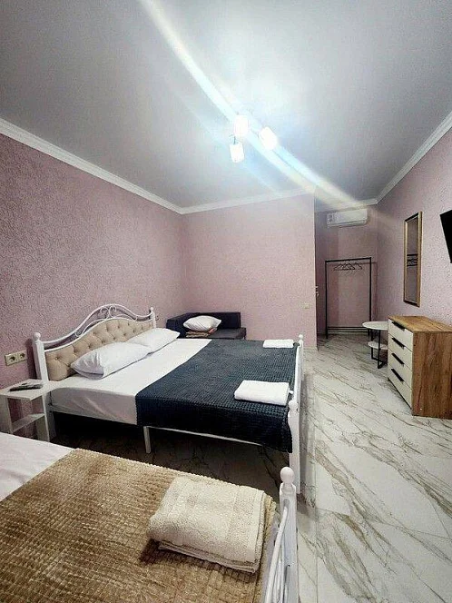 "У Ларисы" гостевой дом, Гагра Фото: 28 из 48