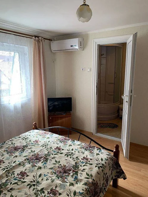 Частное домовладение ул. Красных Партизан, Геленджик Фото: 14 из 30