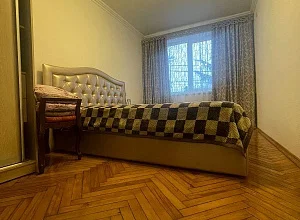 Отдых в Лдзаа 3х-комнатная  Рыбзаводская 75 кв 4 - квартиры забронировать
