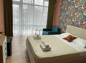 "Аринс-Парк" гостевой дом Гагра