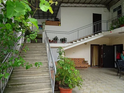 Частный сектор Адыгаа 87, Гагра Фото: 5 из 39