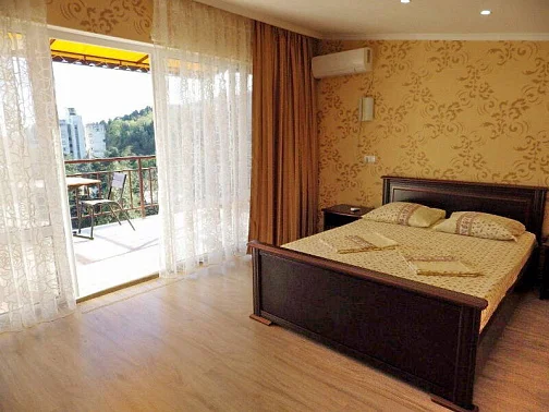 "Удачный" гостевой дом, Гурзуф Фото: 32 из 51