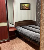 "С двуспальными кроватями отдельным входом" 3х-комнатный