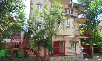 "Золотая рыбка" гостевой дом, Саки Фото: 1 из 52