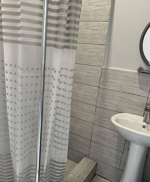 "Guest house Leon 10" гостевой дом, Пицунда Фото: 36 из 43