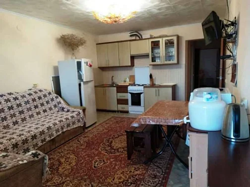 2х-комнатный коттедж под-ключ Айвазовского 27/б, Судак Фото: 2 из 11