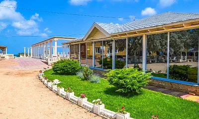 "Пляж Посейдон" гостиничный комплекс, Пересыпь Фото: 1 из 17