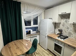 Отдых в Судаке   Ленина 45 - квартиры снять посуточно
