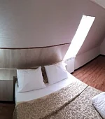 "Апартамент без балкона с мини-кухней" 5-местный ("Duplex")