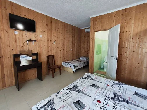 Гостевой дом Монашенское ущелье 5, Пицунда Фото: 9 из 21