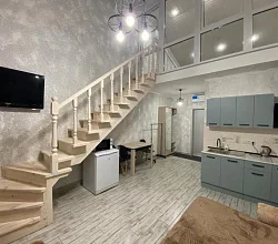 2х-уровневая квартира на земле с собственным двором Некрасова 98