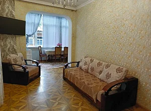 Отдых в Новом Афоне   Лакоба 48 кв 9 - квартиры забронировать