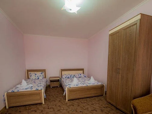 "Лили" гостевой дом, Лоо Фото: 32 из 48