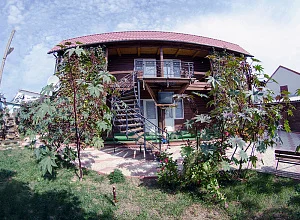 Гостевой дом Керченская 103