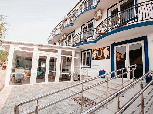 "Золотая подкова" бутик-отель, Архипо-Осиповка Фото: 2 из 27