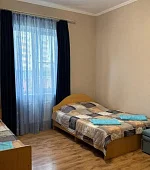 "3х-местный"