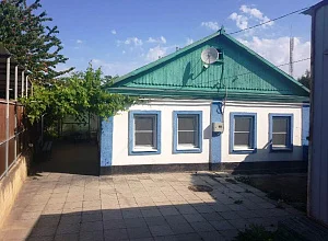 Дом  Черноморская 156