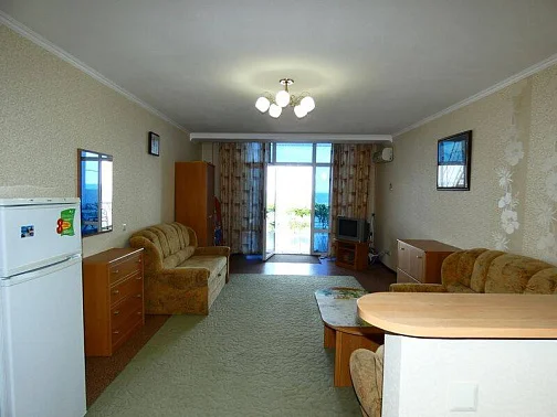 "Аквамарин" эллинг, Коктебель Фото: 10 из 34