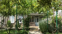 "Зеленый двор" гостевой дом , Лдзаа