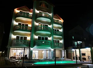  отель "Хале"  - снять номер