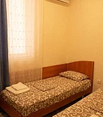 "2х-местный с односпальными кроватями"