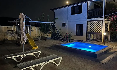 "Дом с видом на море" дом под-ключ, Голубицкая Фото: 1 из 51