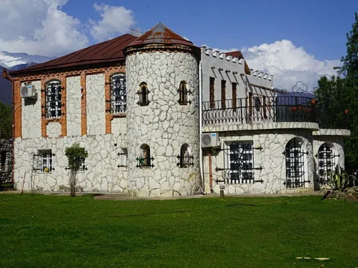"Вилла Замок Хаита" дом под-ключ, Гудаутский р-н Фото: 4 из 45
