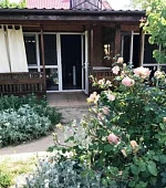 "2х-комнатный домик с террасой"