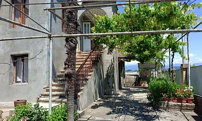 Этаж под-ключ ул Чачба 1-й переулок 3, Гудаута Фото: 1 из 13