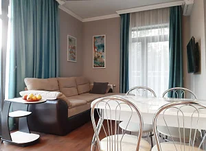 Отдых в Алуште "Крымские Каникулы"   - снять посуточно