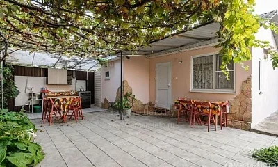 "Частное домовладение На Набережной 4" частный сектор, Темрюкский район Фото: 1 из 4