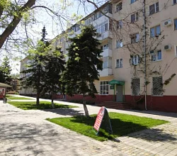 1-комнатная квартира Крымская 83